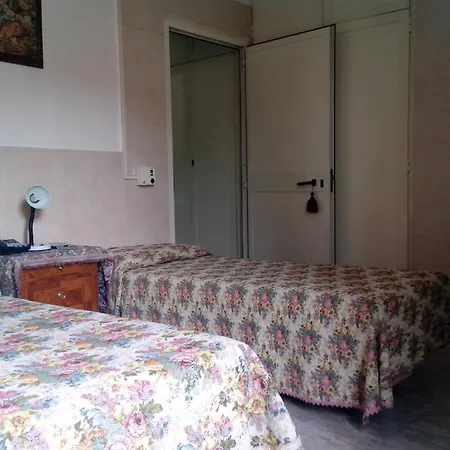Stadler 2 Hotell